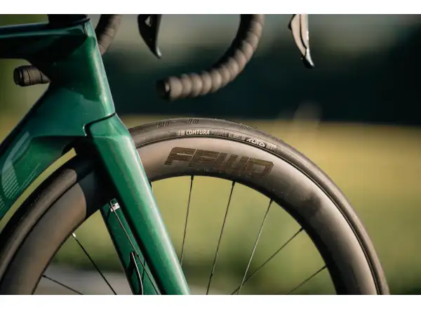 Isaac Meson Ultegra Di2 Rennrad Jade Green