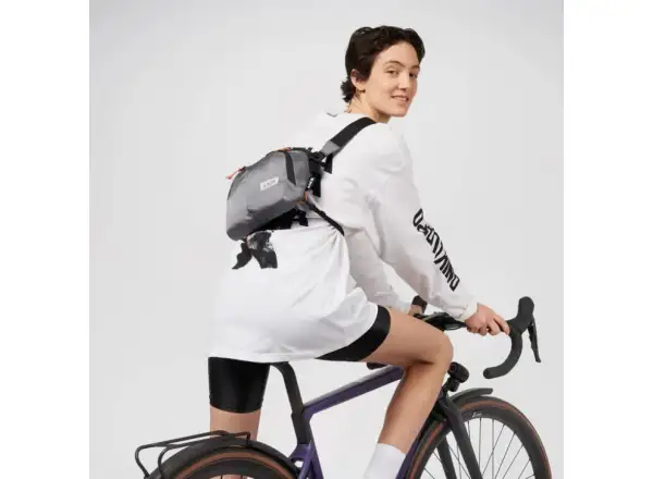 Aevor Sacoche Umhängetasche 4 l Ripstop Sundown