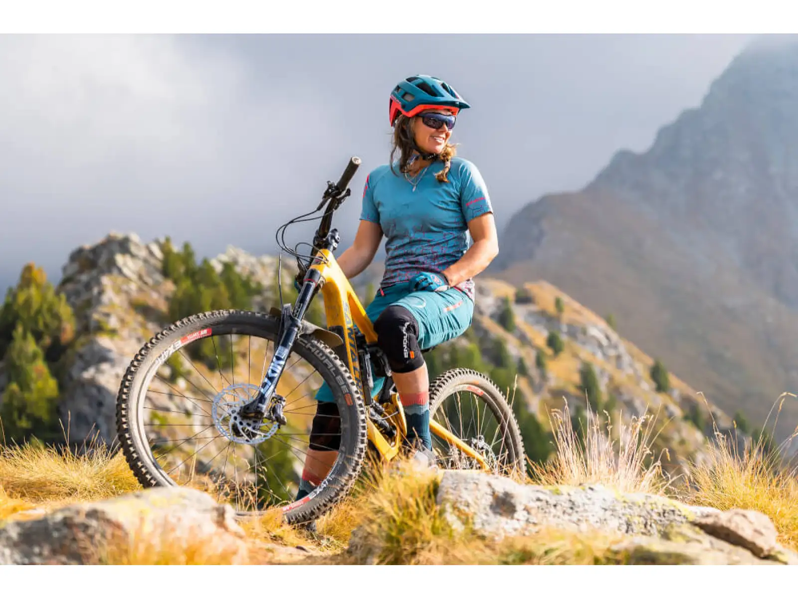 Endura SingleTrack Helm Grün