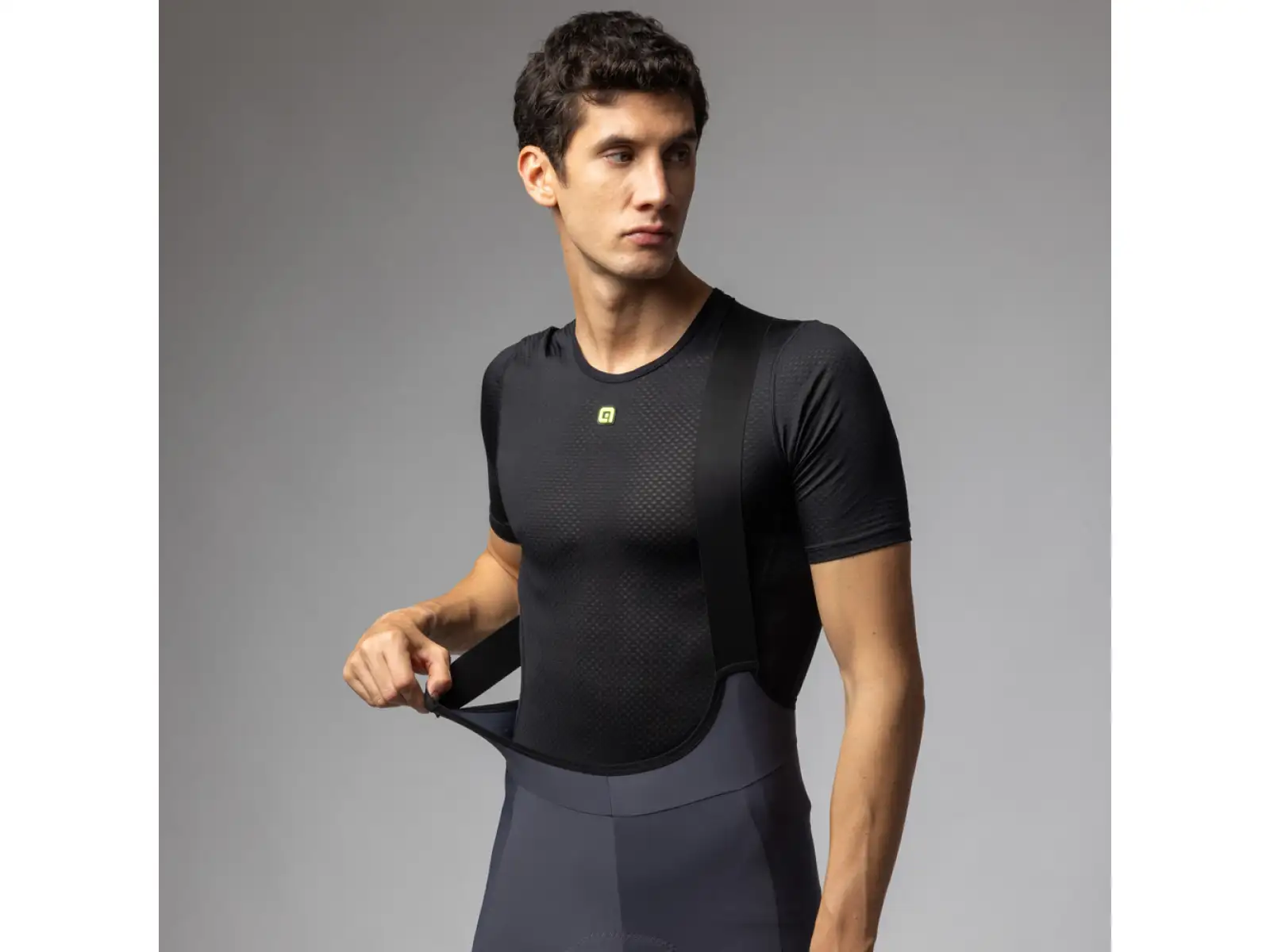 Alé R-EV1 GO Herren-Radhose mit Polster und Trägern Titanium
