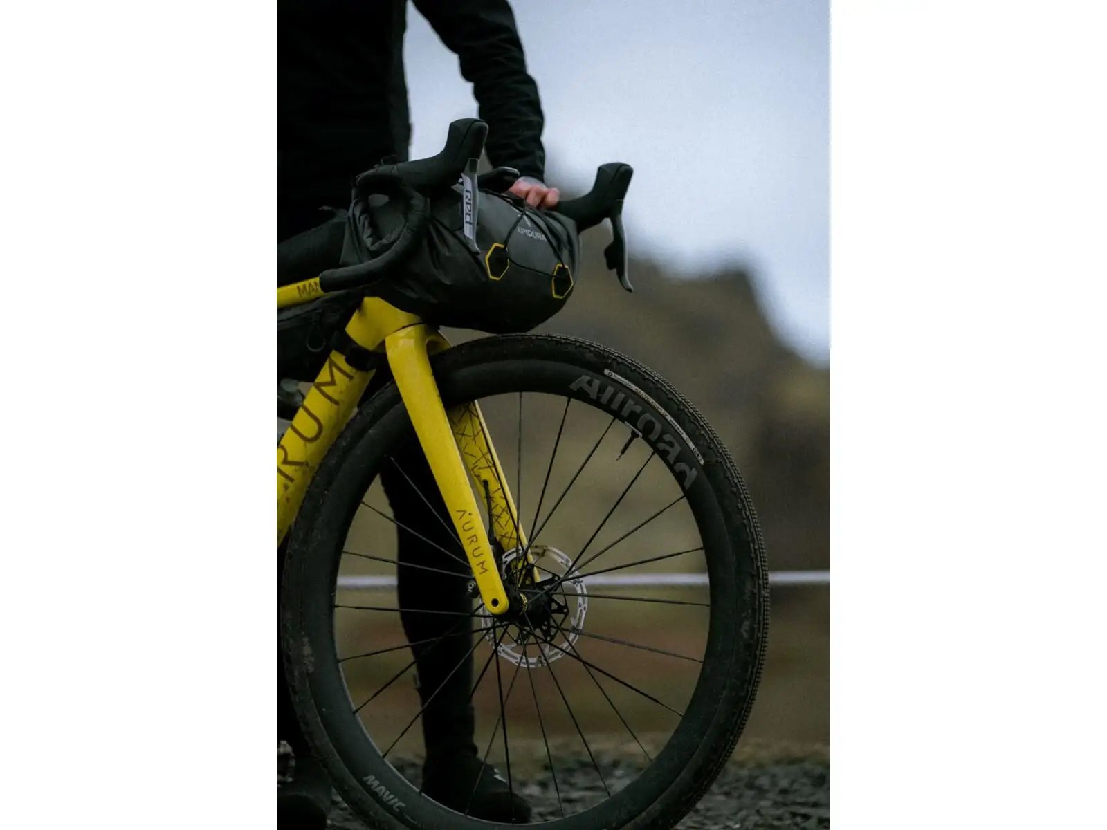 Mavic Allroad SL Carbon DISC CL gravel vypletená kola