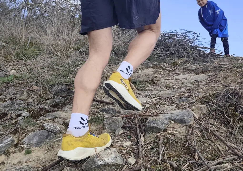 Testbericht zu Laufschuhen: Salomon Aero Blaze 3 GRVL
