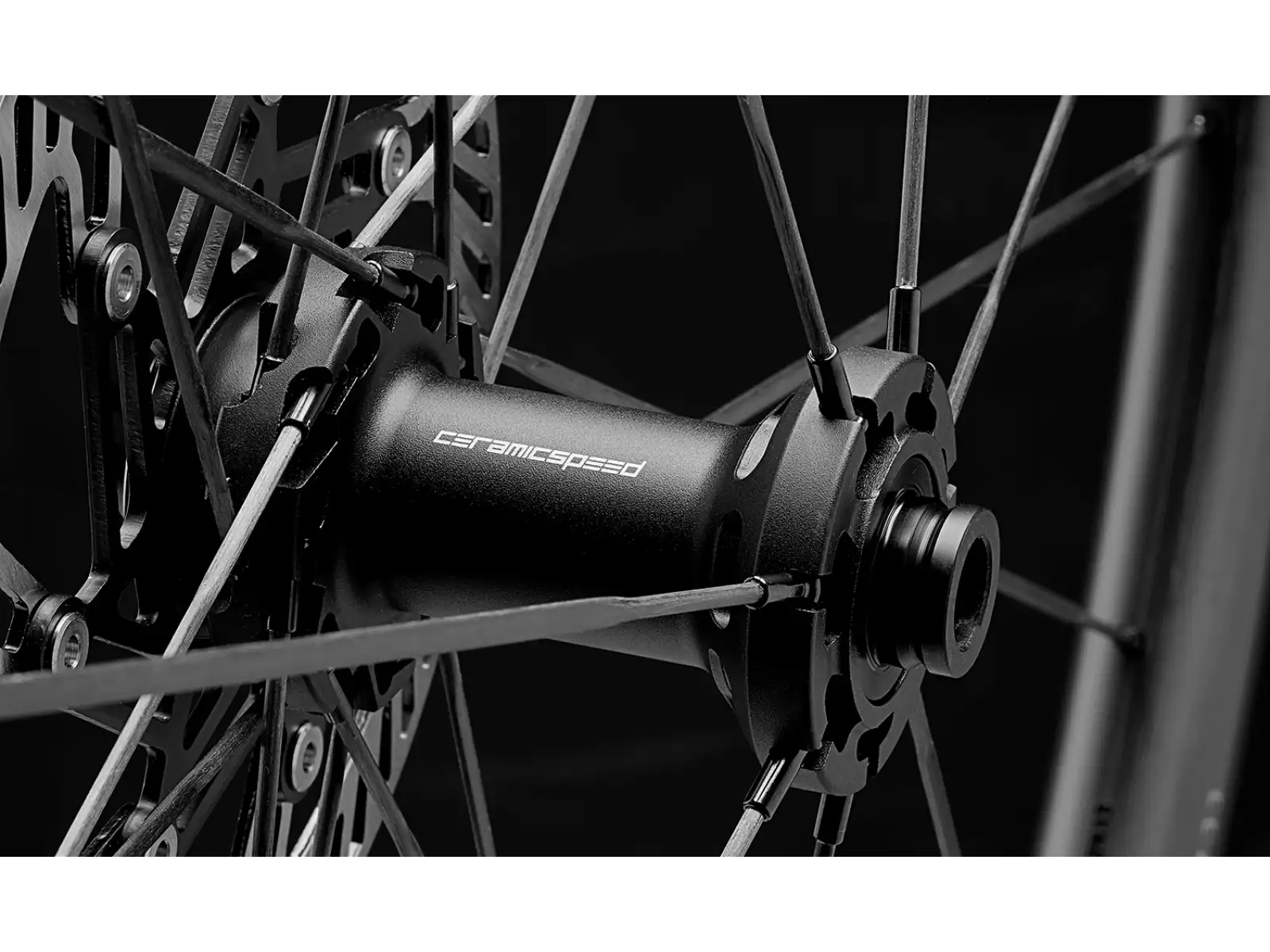 FFWD RAW CS 55 Straßen-Fahrradräder in glänzendem Schwarz