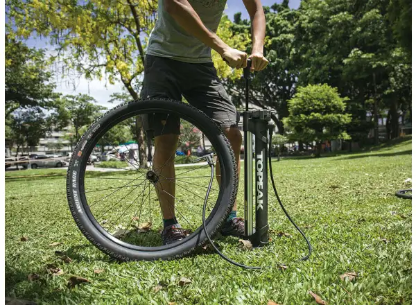 Topeak JoeBlow Booster Pumpe für Tubeless-Systeme
