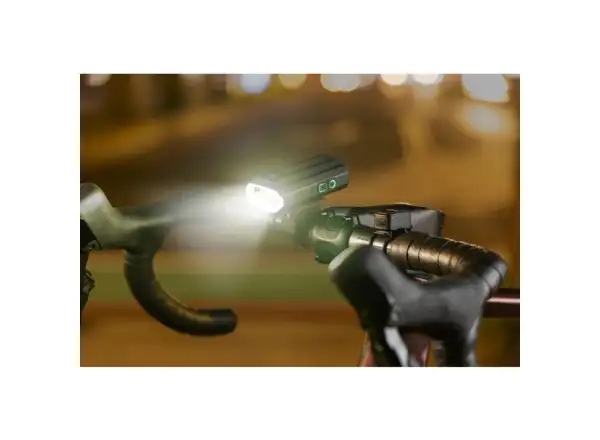 Giant Recon HL 1200 Frontlicht USB