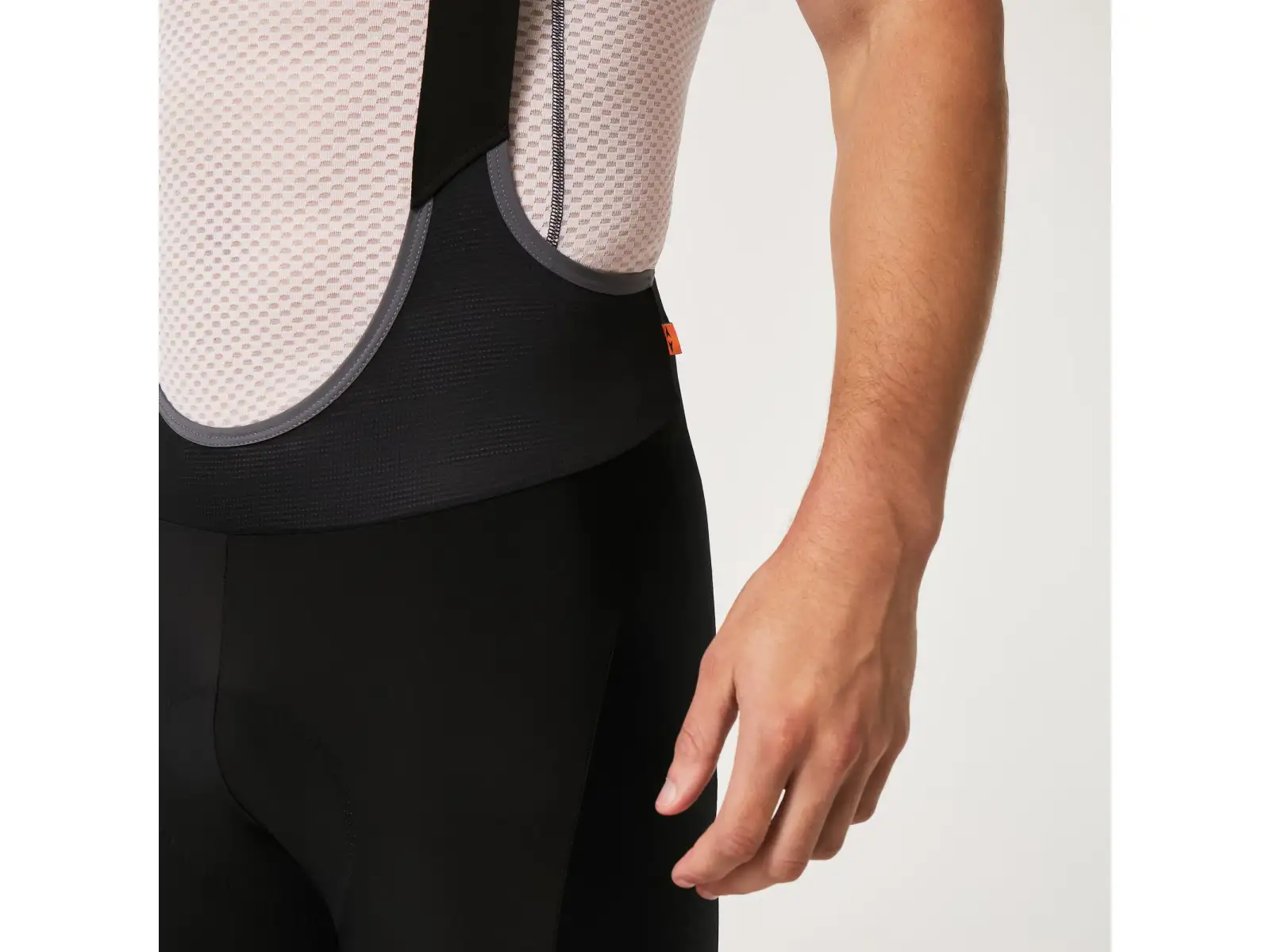Oakley Endurance Ultra Bib Fahrradhose mit Einsatz und Träger Blackout