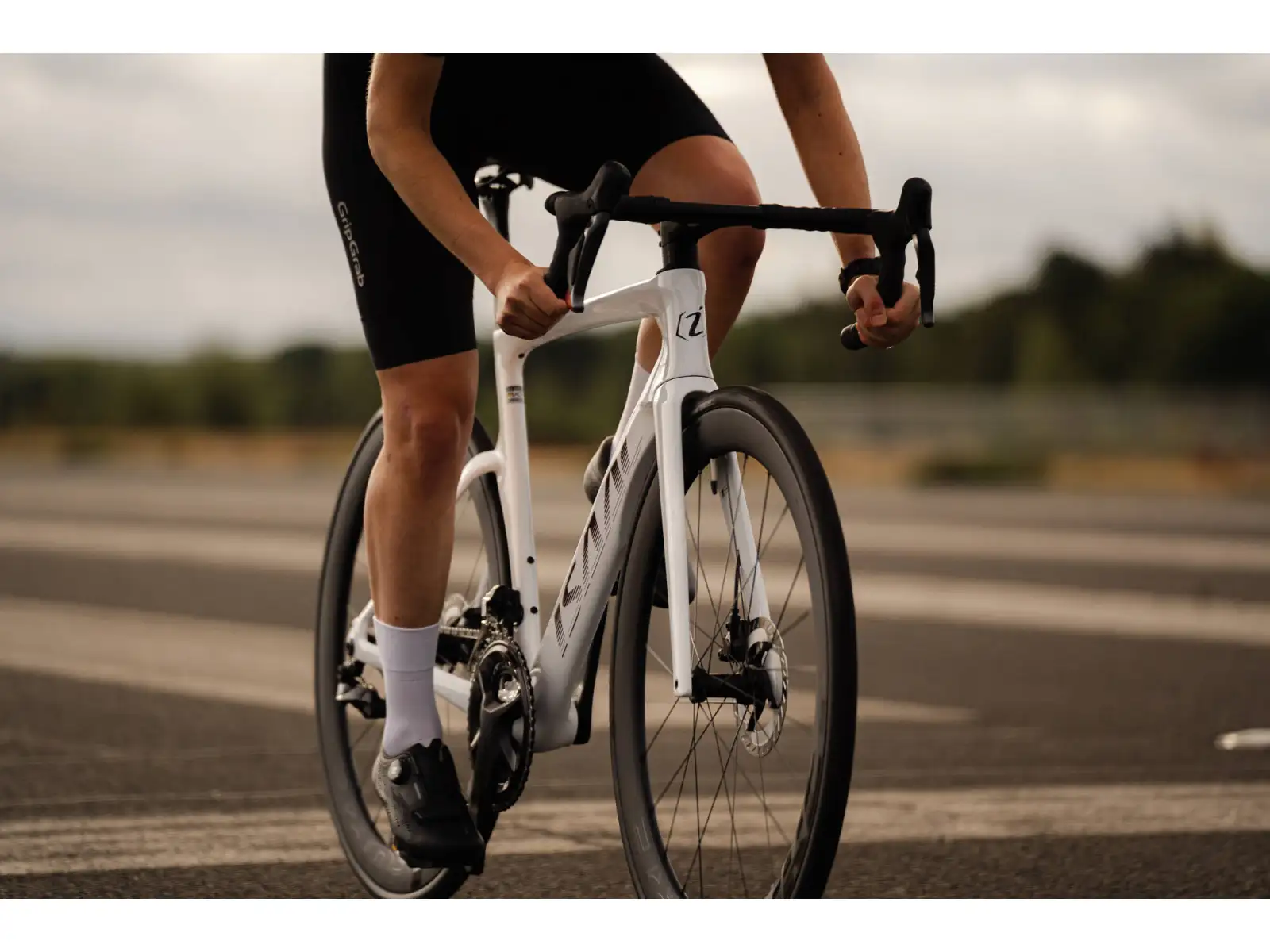 Isaac Meson Ultegra Di2 Rennrad Mineral White