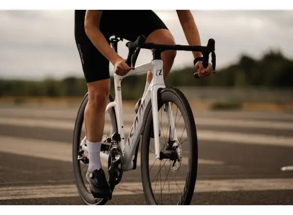 Isaac Meson Ultegra Di2 Rennrad Mineral White