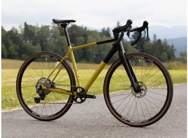 Superior X-Road 6.5 GR Gravelbike in mattem Senf/Schwarz