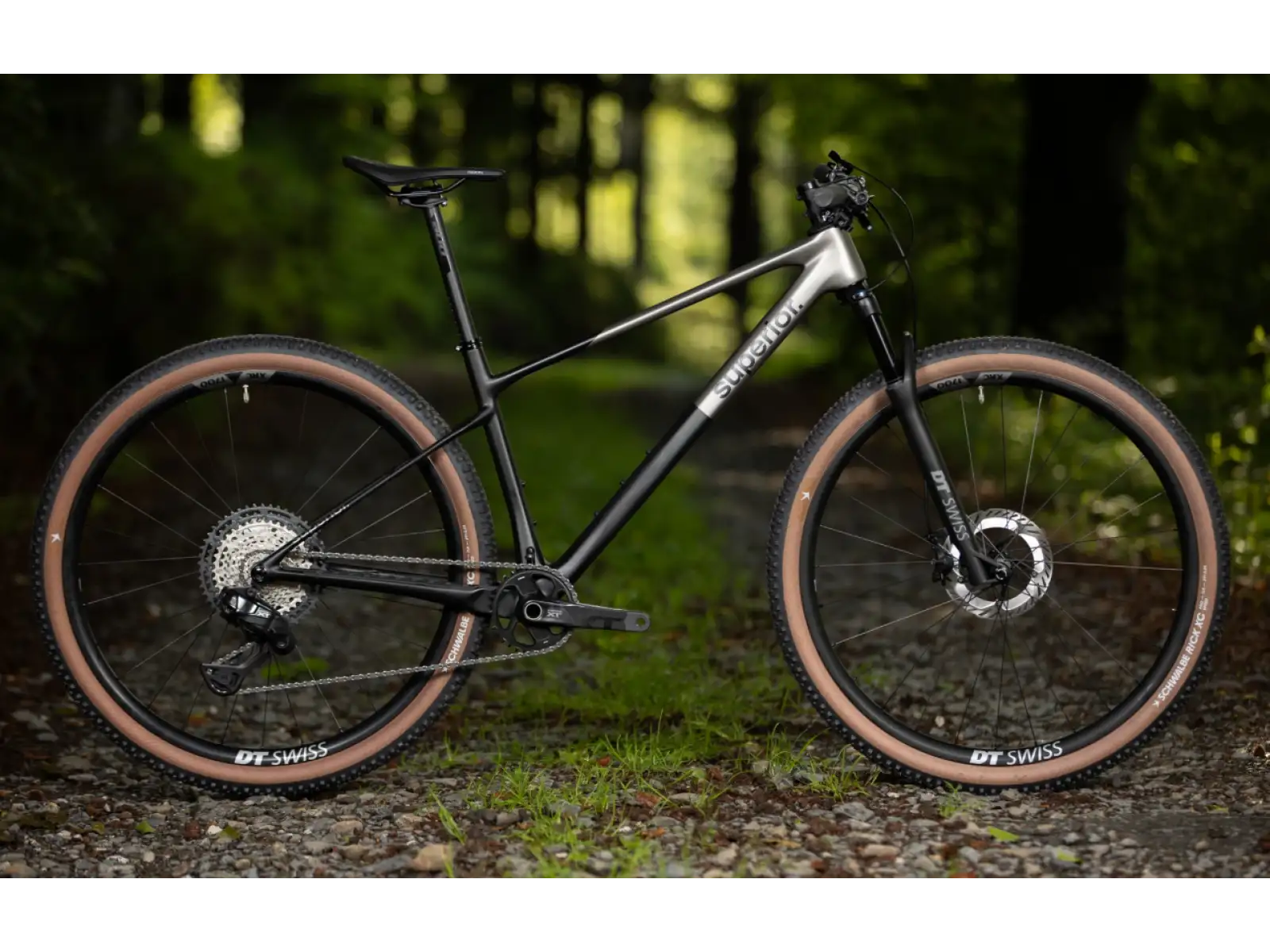 Superior XP 9.8 Mountainbike Matte Carbon/Dark Chrome