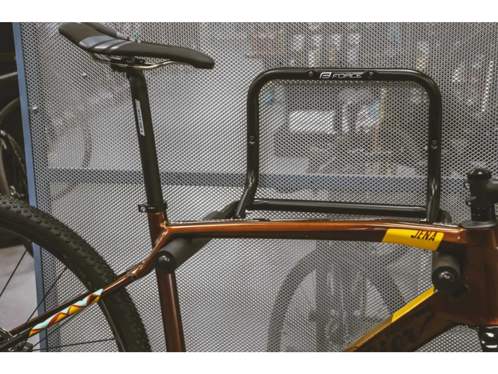Force klappbarer Wand-Fahrradhalter unter den Rahmen schwarz