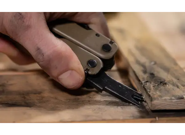 Leatherman Super Tool 300M Multitool - Coyote Tan