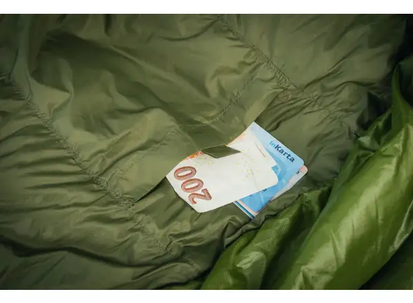 Pinguin Lava 350 Schlafsack 195 cm grün links