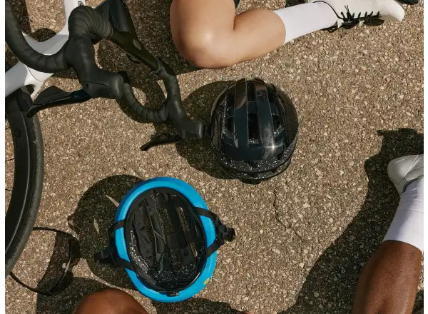 Cannondale Dynam Helm Sternennacht Schwarz