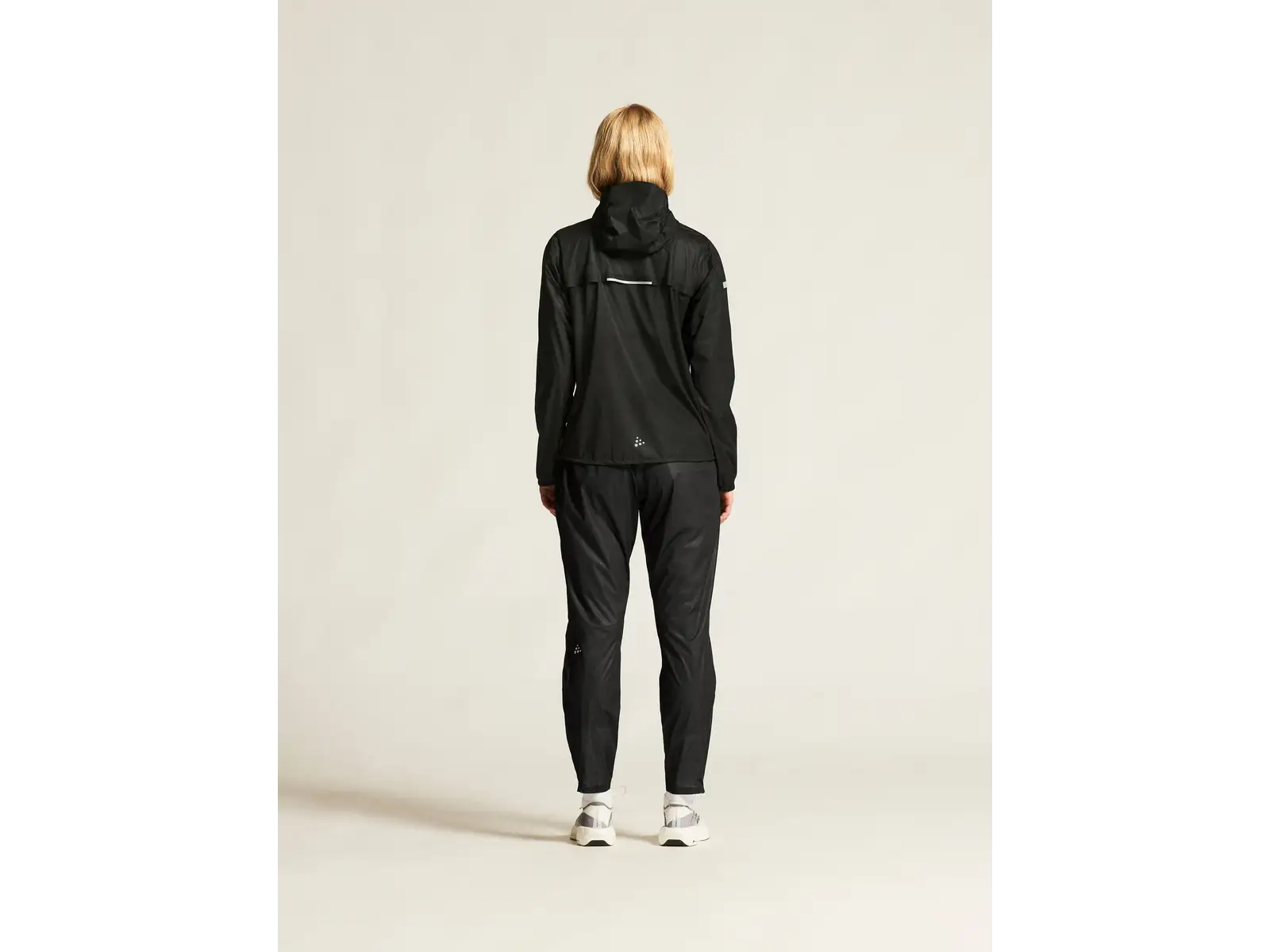 CRAFT PRO Hydro Lightweight Damen Laufjackeschwarz