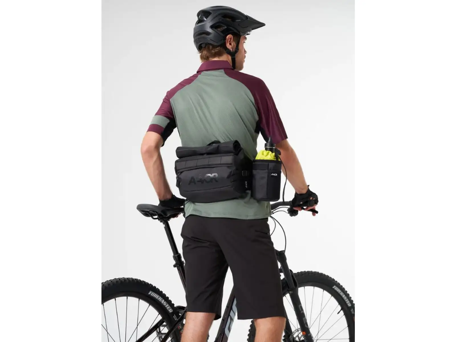 Aevor Waist Pack Proof Hüfttasche 5-9 l Black