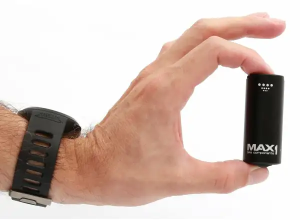 MAX1 Energy USB Licht vorne