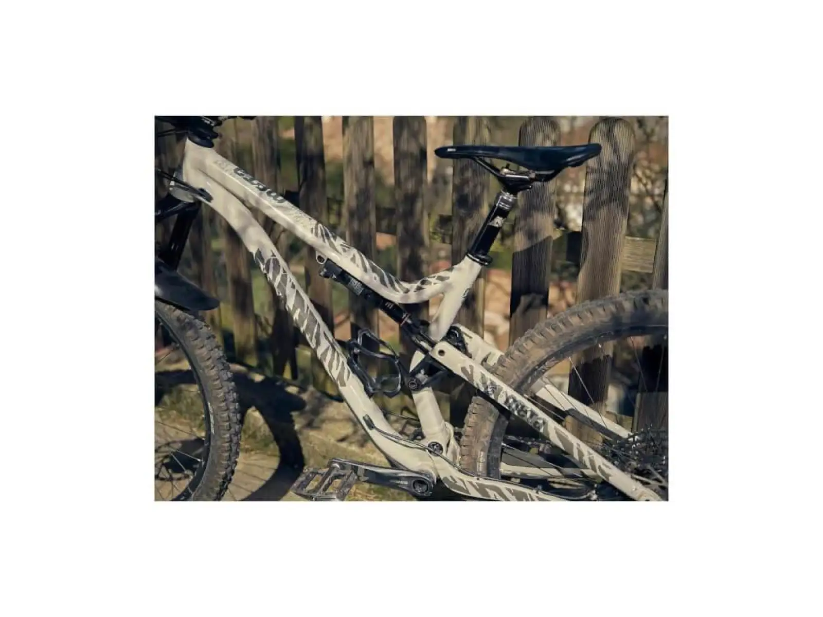 All Mountain Style Rahmen-Schutzaufkleber Full Zebra Grey