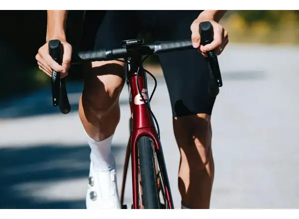 Cervélo Caledonia 105 Di2 Rennrad Carmine