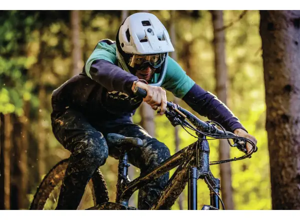 Abus AirDrop MIPS Helm Black Gold