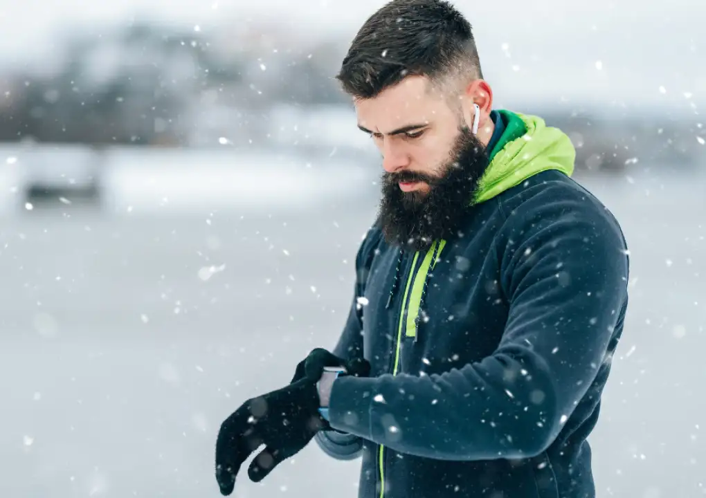 Wie man sich zum Laufen im Winter anzieht, oder das Schichten von Funktionskleidung für Anfänger