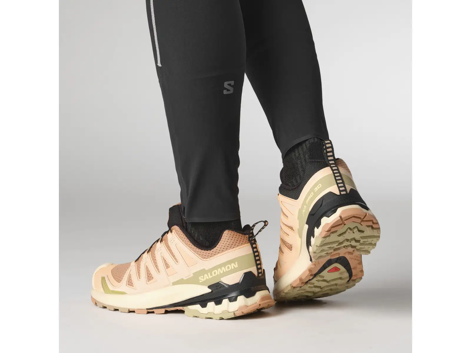 Salomon XA PRO 3D V9 Damenlaufschuhe Cork/Peach Fuzz/Sponge