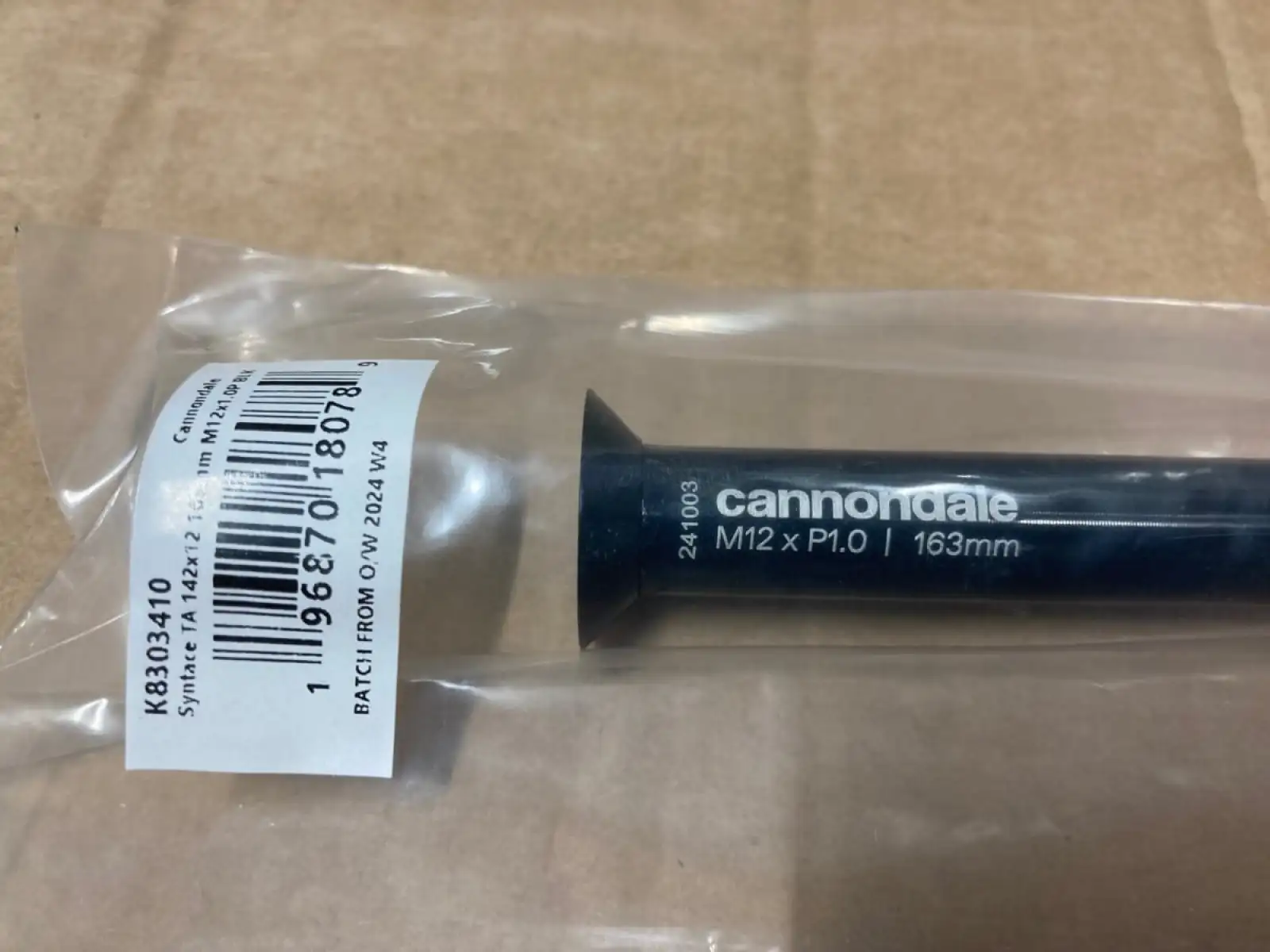 Cannondale Hinterachse SYNTACE TA 142X12 163MM M12X1.0P BLK (K8303410)