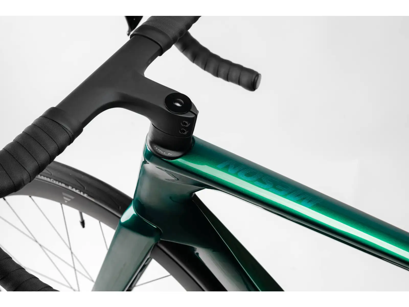 Isaac Meson 105 Di2 Rennrad Jade Green