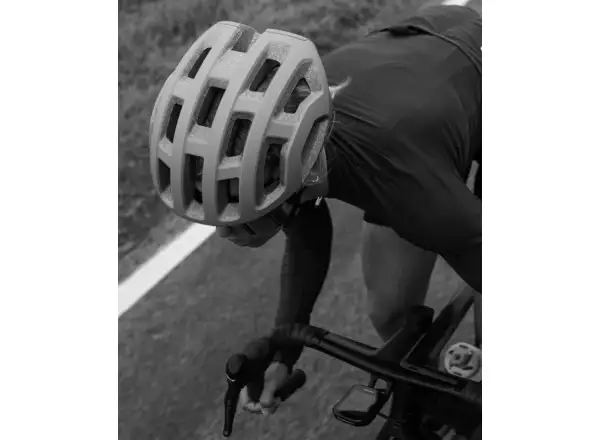 POC Ventral Lite Helm Uranium Black/Hydrogen White Matt