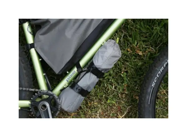 Woho Transforkage Anodized Taschenhalter aus Titan.