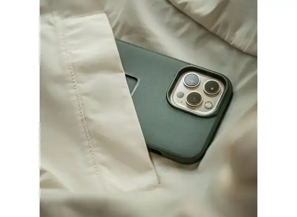 Peak Design Everyday V2 Hülle für iPhone 15 Pro Salbei