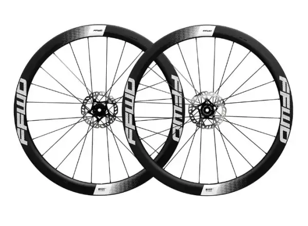 FFWD RYOT44 FFWD 2:1 Straßenkarbonräder mit weißer Bereifung, Nuss Shimano 11-Gang.