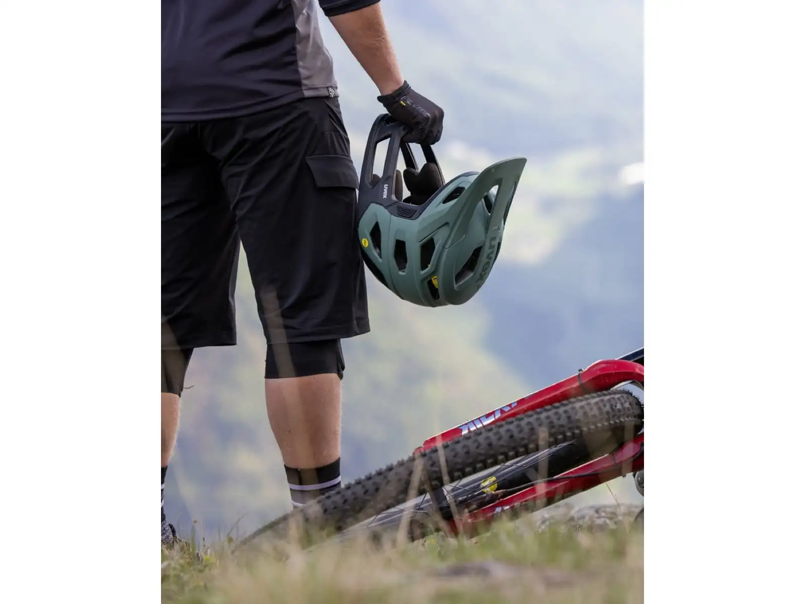 Uvex Revolt MIPS Helm All Black Matt