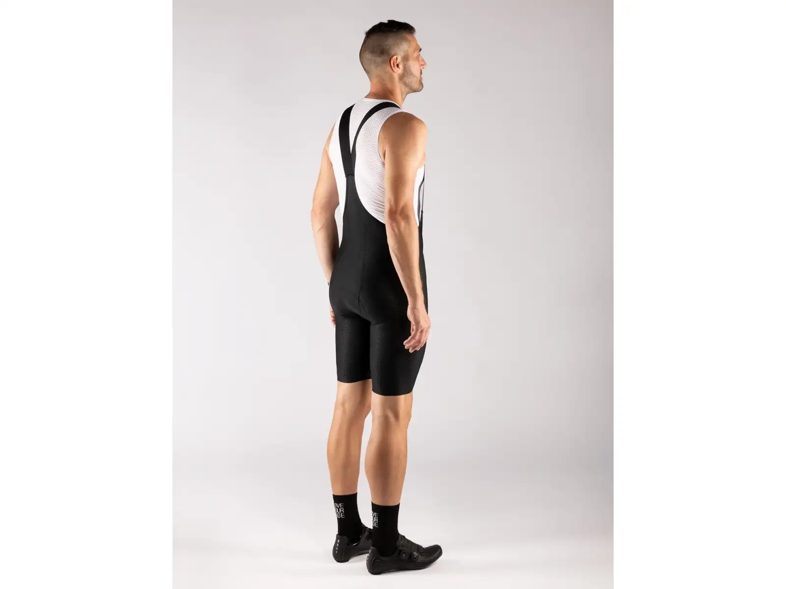 Force F Winner Shorts mit Polstern und Einsätzen in Schwarz
