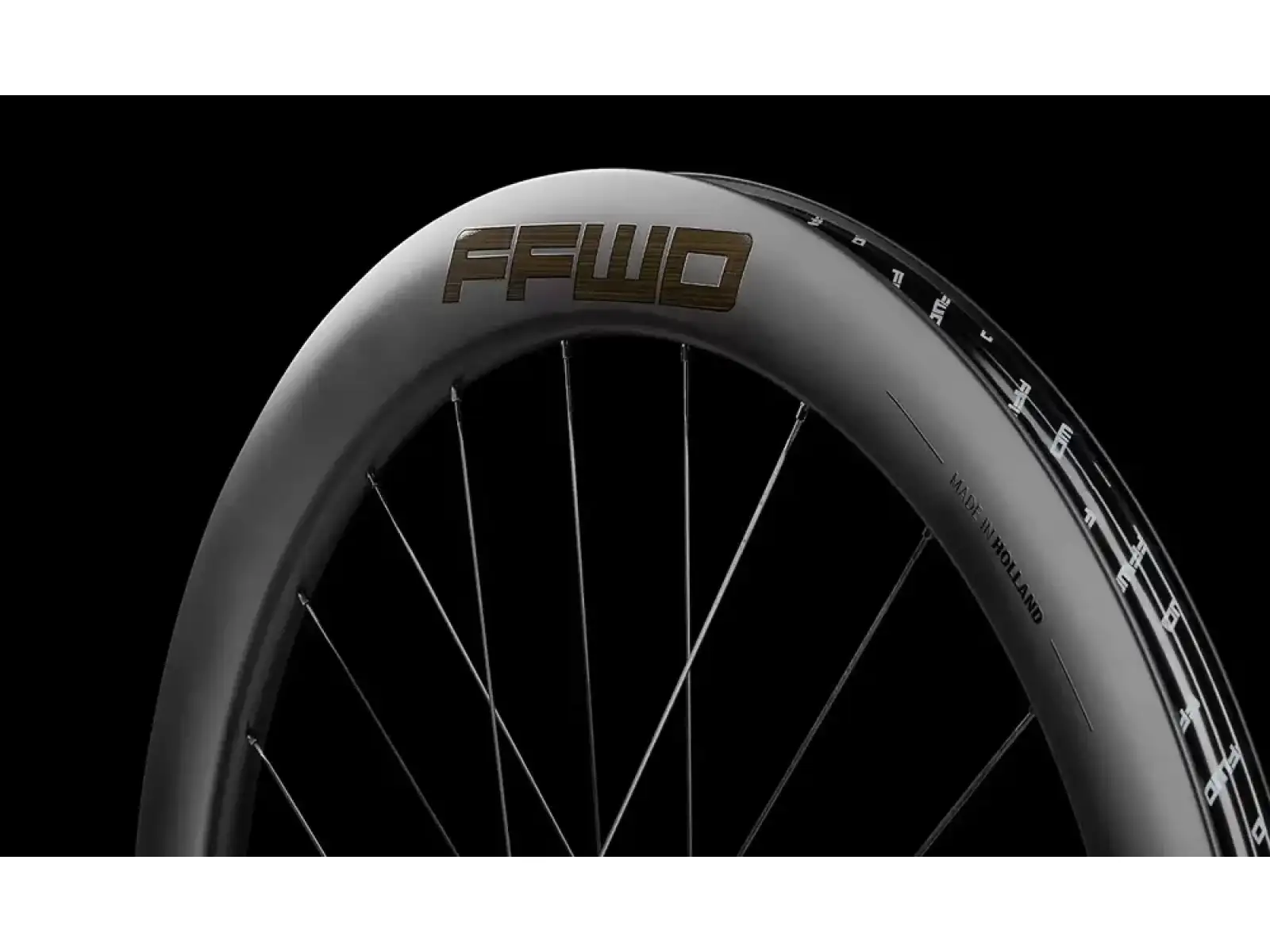 FFWD RYOT55 V2 FFWD N/GAGE 2:1 Straßenlaufradsatz