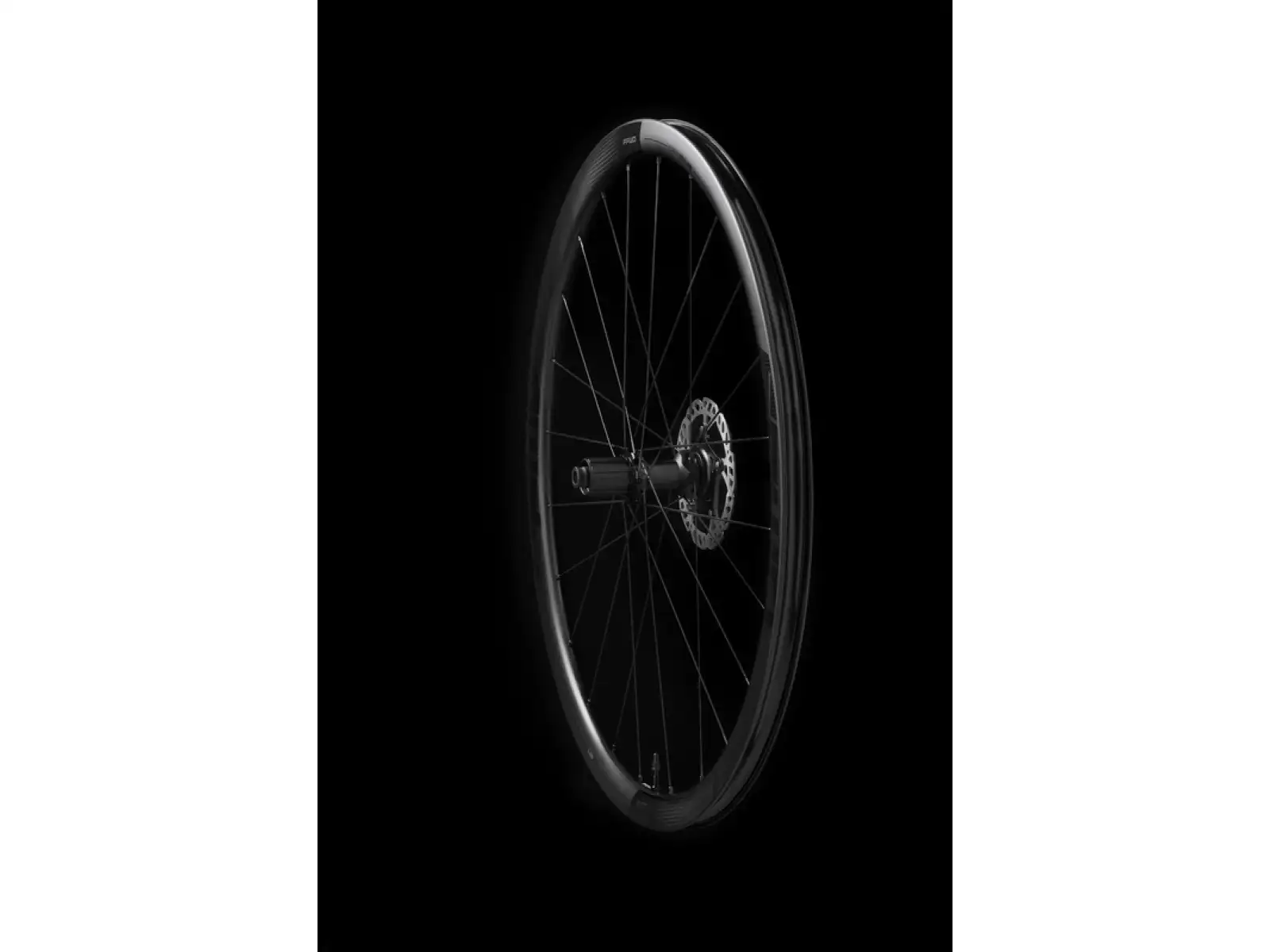 FFWD RYOT33 DT240 2:1 EXP Straßenrad Felgen Mattschwarz Nuss Sram XDR.