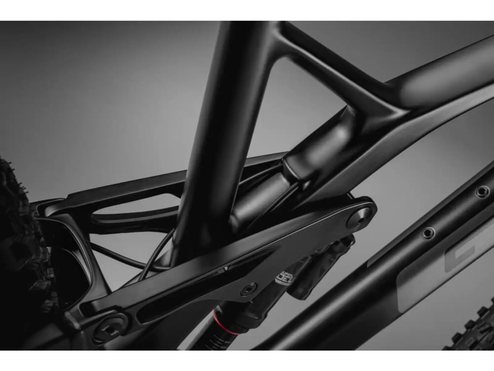 GT Force Carbon Pro DGR Mountainbike.