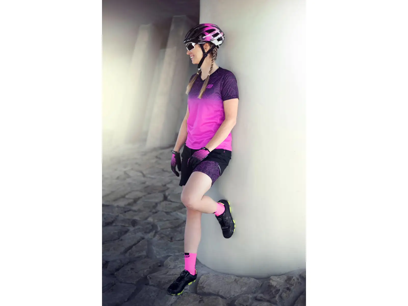 Force City Frauenradtrikot Kurzarm Rosa/Schwarz
