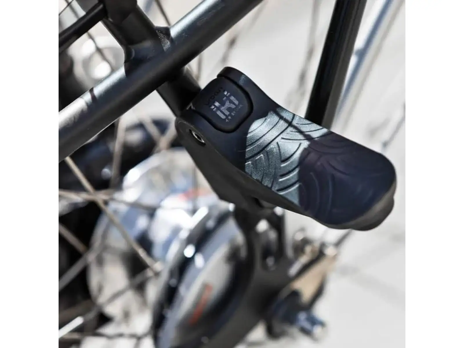 Kinderfahrradsitz Urban Iki Bincho Schwarz/Kurumi Braun