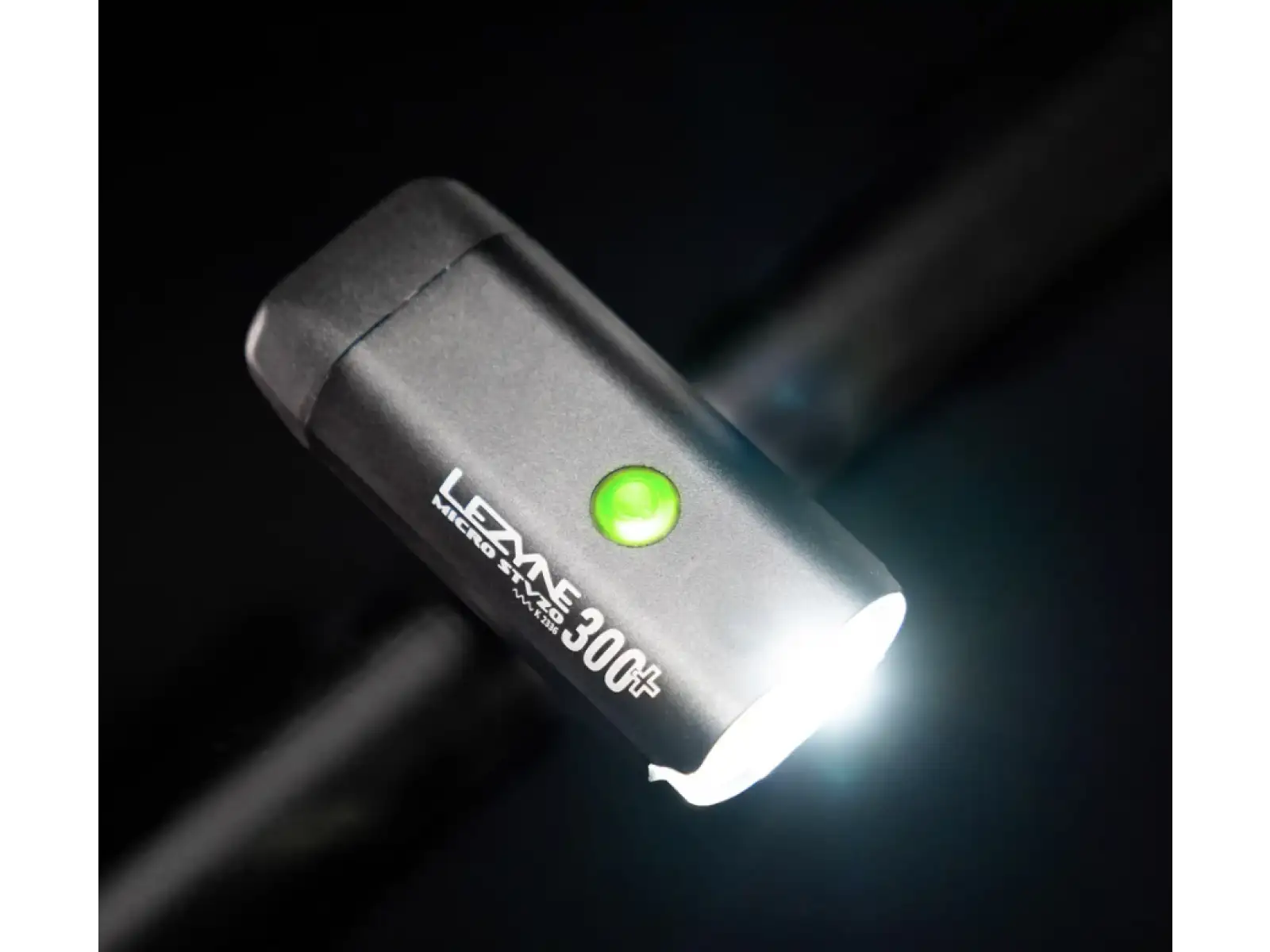 Lezyne Micro StVZO 300+ Frontscheinwerfer Satin schwarz