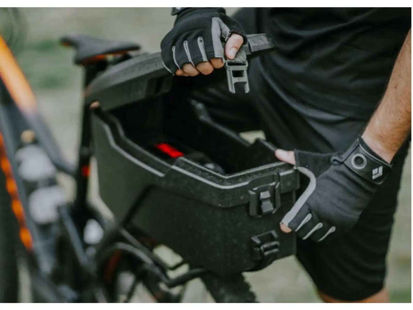 Topeak Trunkbox E-xplorer Batteriehalterung