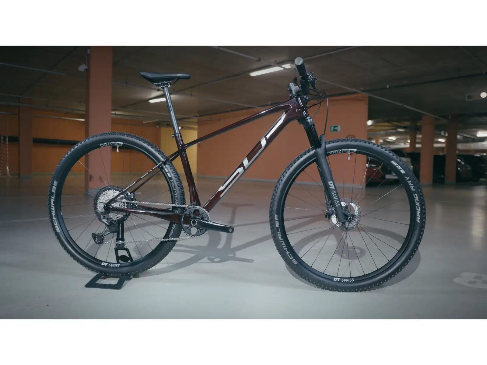 Superior Team 29 Elite Gloss Red Carbon/Chrome Mountainbike